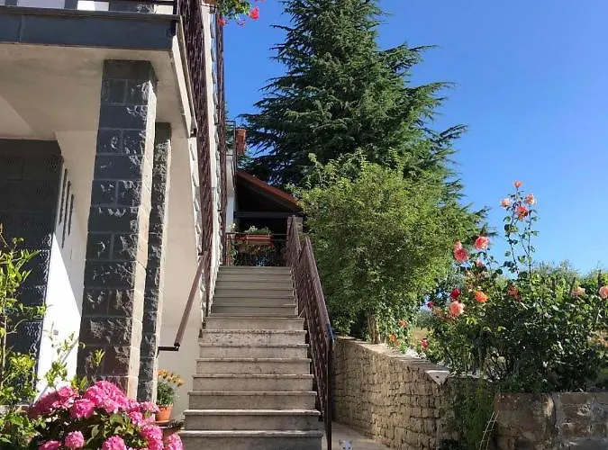 Romana Apartamento Grožnjan
